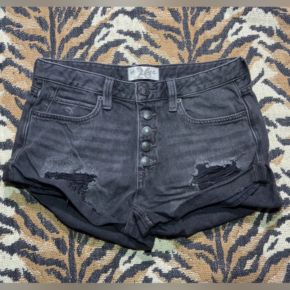 We The Free FP Distressed Denim Shorts Size 26